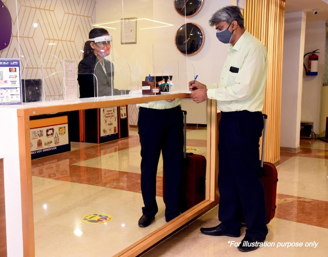 สปอต ออน 64818 โฮเต็ล มินาล Hotel จัมนาการ์ ภายนอก รูปภาพ