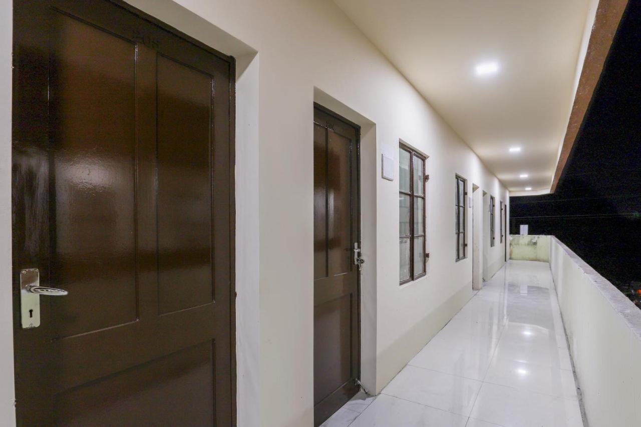 สปอต ออน 64818 โฮเต็ล มินาล Hotel จัมนาการ์ ภายนอก รูปภาพ
